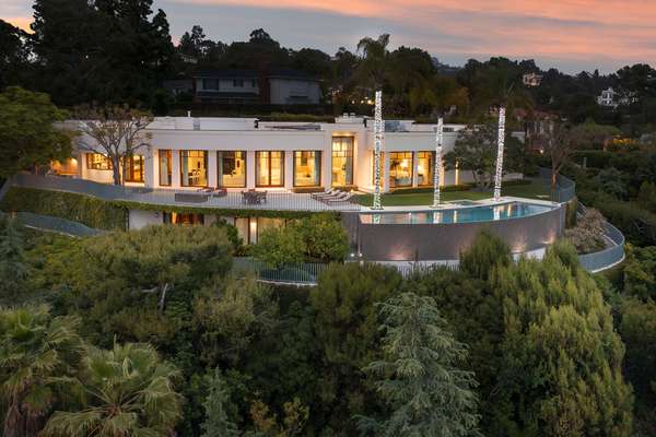 1118 CALLE VISTA DRimage2